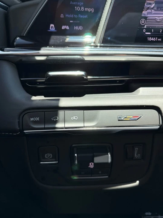 2023 Cadillac Escalade-V 5th Gen - Image 14 of 20