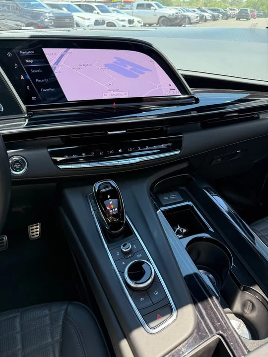 2023 Cadillac Escalade-V 5th Gen - Image 17 of 20