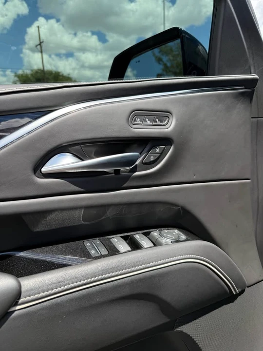 2023 Cadillac Escalade-V 5th Gen - Image 13 of 20