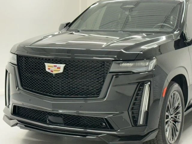 2023 Cadillac Escalade-V 5th Gen - Image 10 of 12