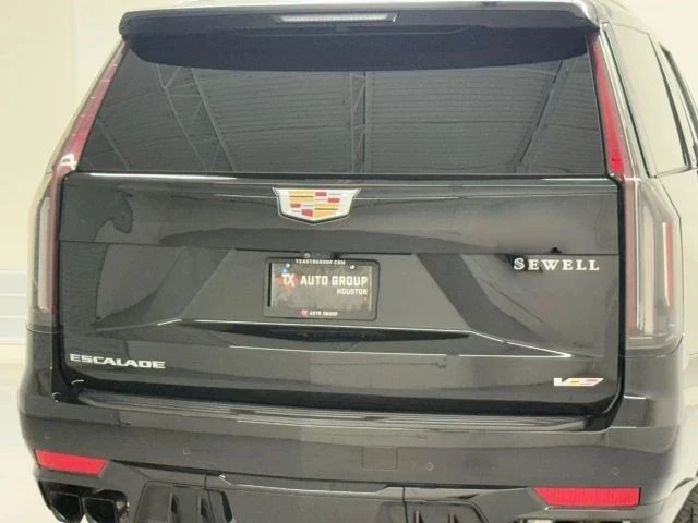 2023 Cadillac Escalade-V 5th Gen - Image 15 of 21