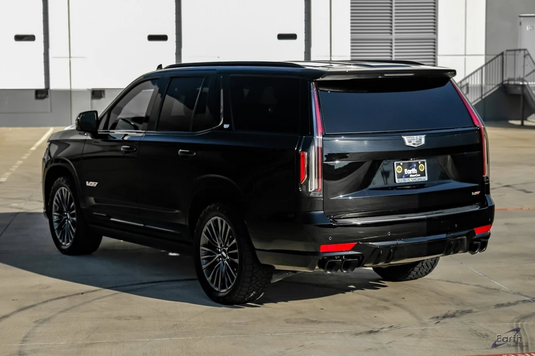 2023 Cadillac Escalade-V 5th Gen - Image 8 of 12