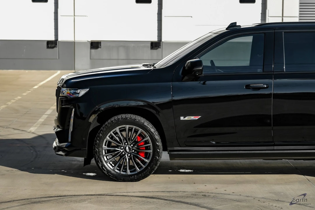 2023 Cadillac Escalade-V 5th Gen - Image 6 of 12