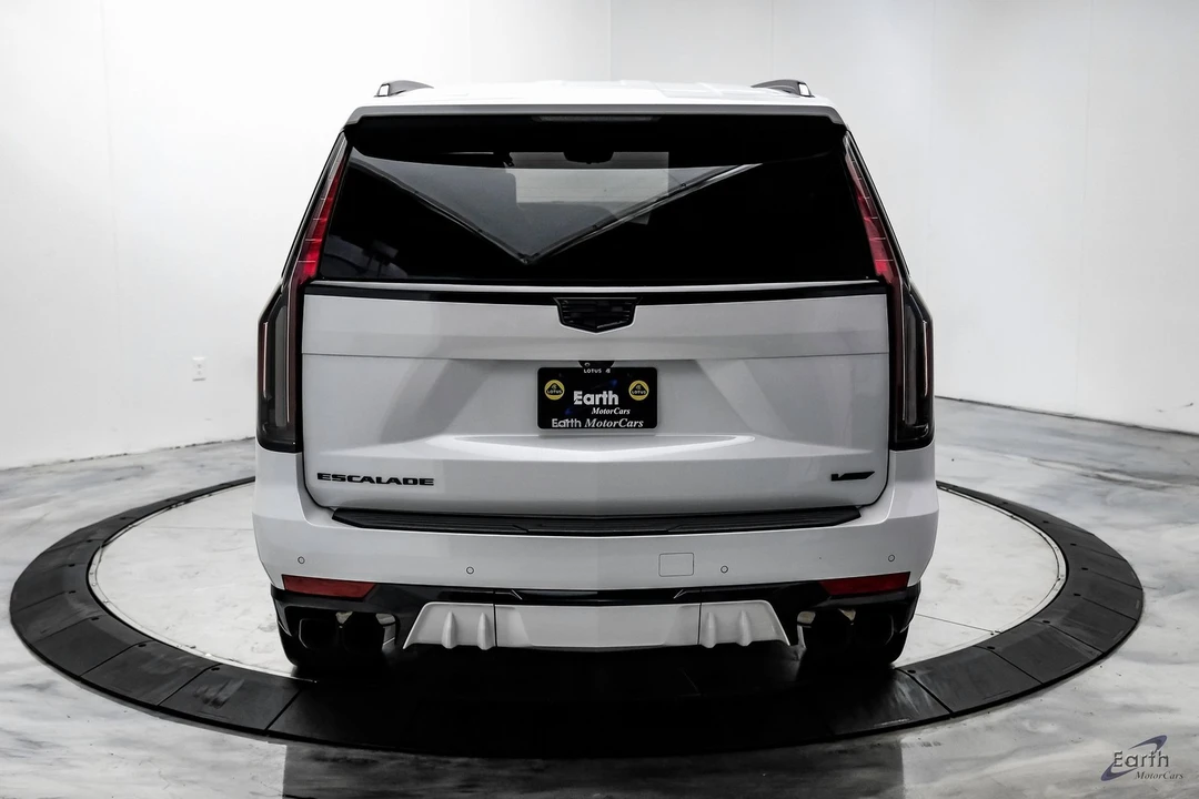 2023 Cadillac Escalade-V 5th Gen - Image 11 of 12