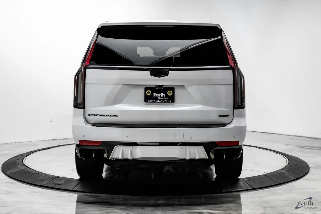 2023 Cadillac Escalade-V 5th Gen - Image 10 of 12