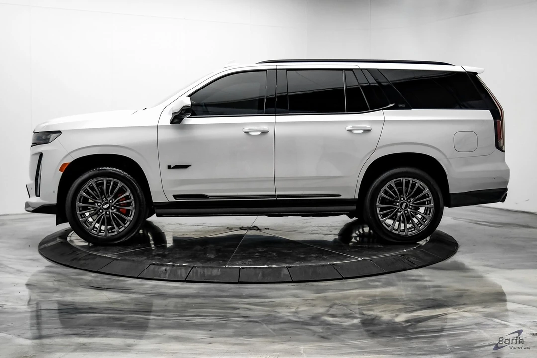 2023 Cadillac Escalade-V 5th Gen - Image 5 of 12