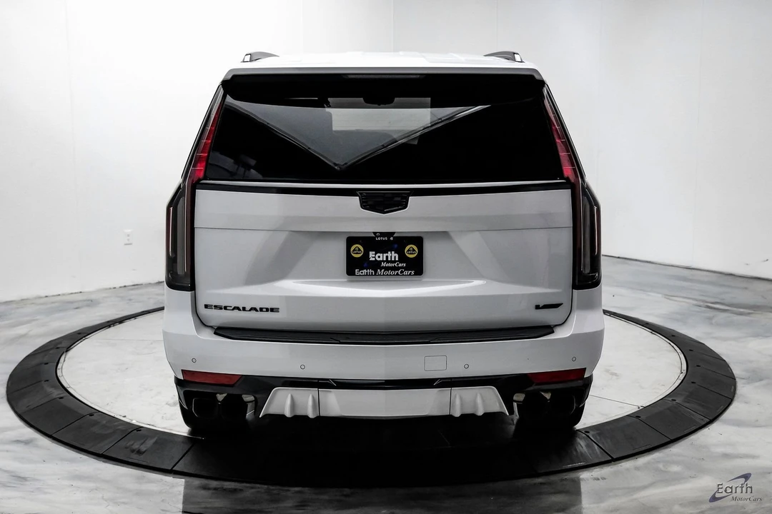 2023 Cadillac Escalade-V 5th Gen - Image 11 of 12