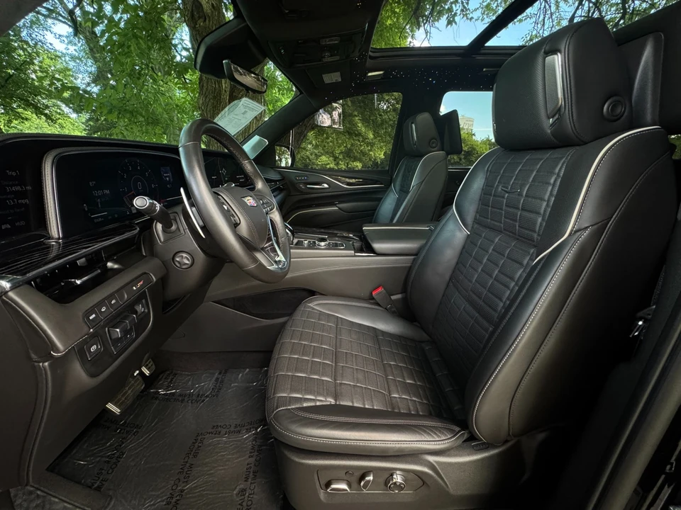 2023 Cadillac Escalade-V 5th Gen - Image 9 of 12