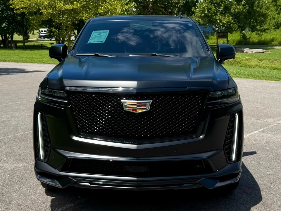 2023 Cadillac Escalade-V 5th Gen - Image 5 of 12