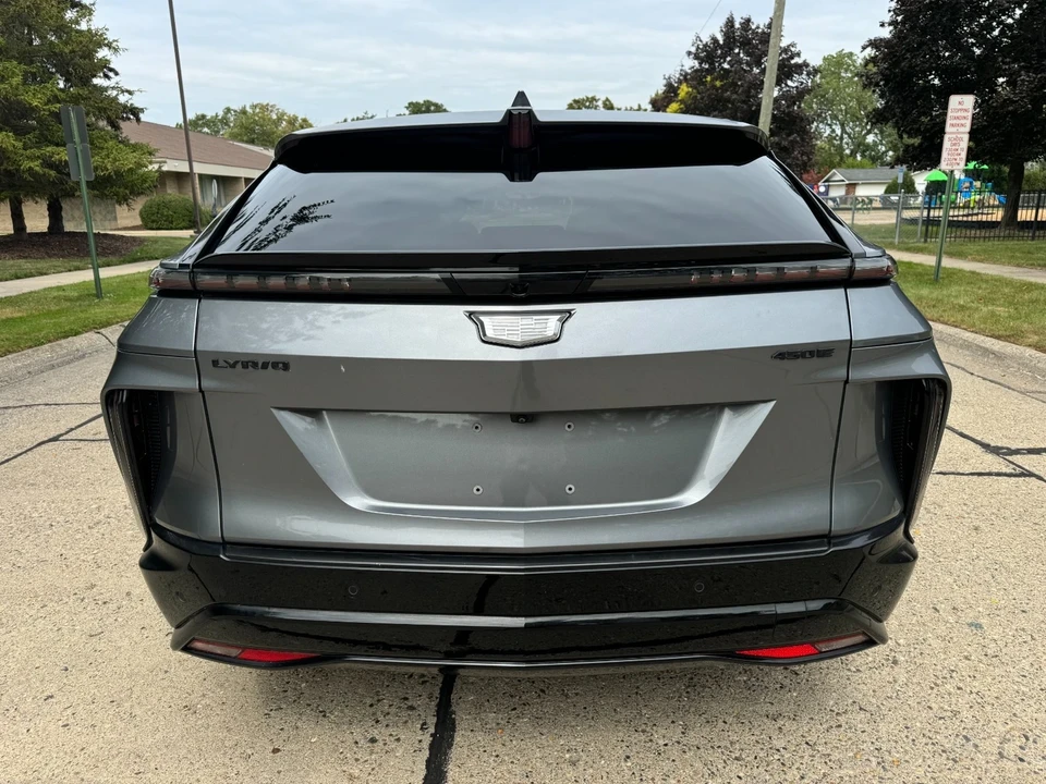 2023 Cadillac Lyriq - Image 5 of 21
