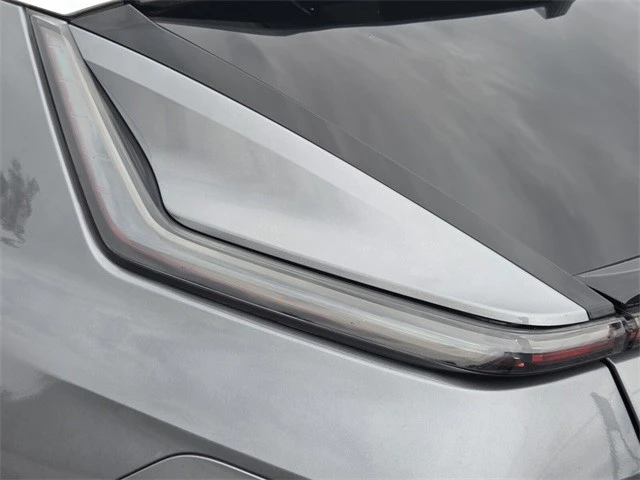 2023 Cadillac Lyriq - Image 11 of 21