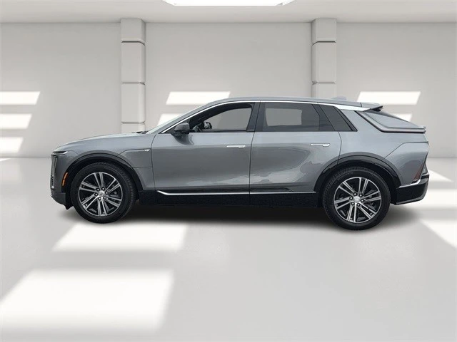 2023 Cadillac Lyriq - Image 2 of 21