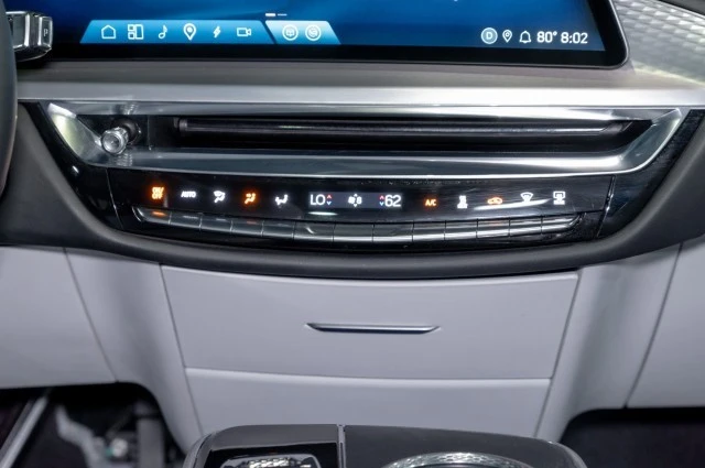 2023 Cadillac Lyriq - Image 16 of 21