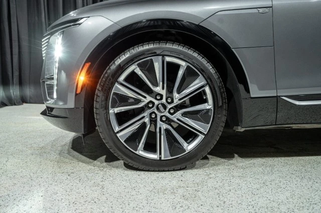 2023 Cadillac Lyriq - Image 7 of 21