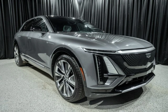 2023 Cadillac Lyriq - Image 3 of 21
