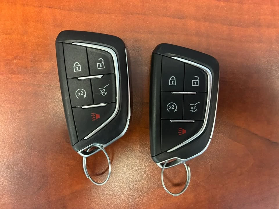 2023 Cadillac Lyriq - Image 18 of 19