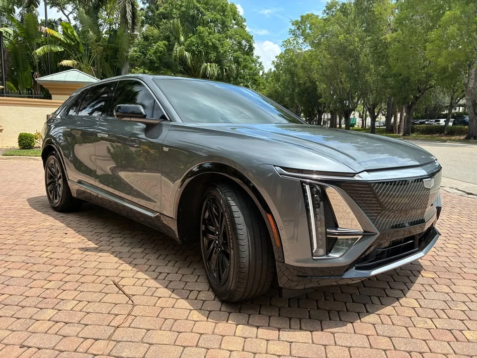 2023 Cadillac Lyriq - Image 5 of 19