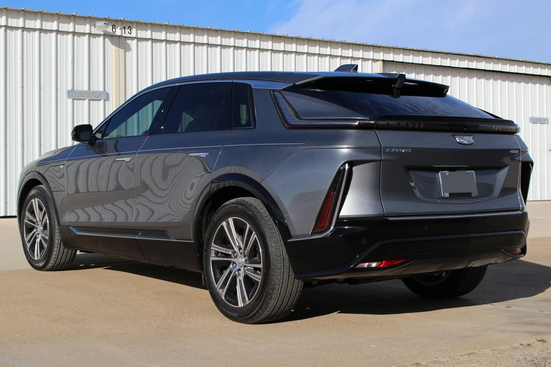2023 Cadillac Lyriq - Image 4 of 6