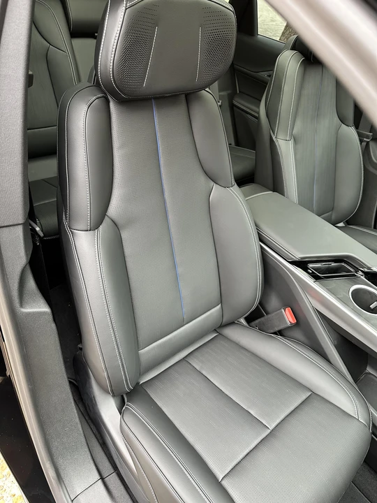 2023 Cadillac Lyriq - Image 31 of 31