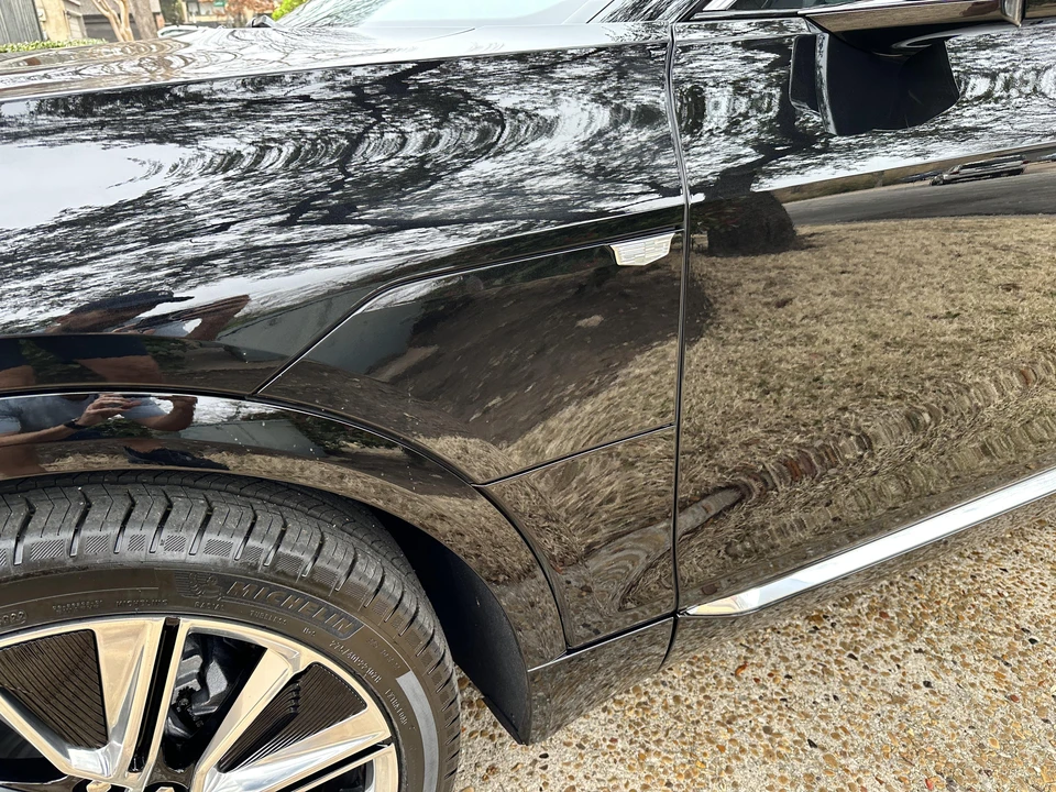 2023 Cadillac Lyriq - Image 19 of 31