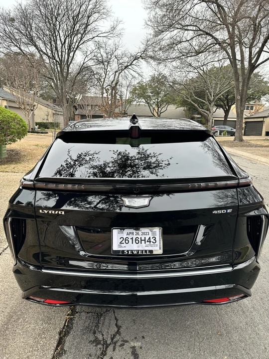 2023 Cadillac Lyriq - Image 11 of 31