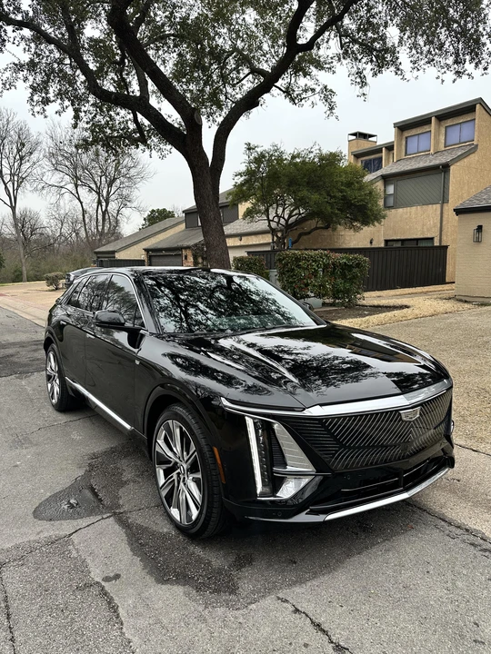 2023 Cadillac Lyriq - Image 18 of 31