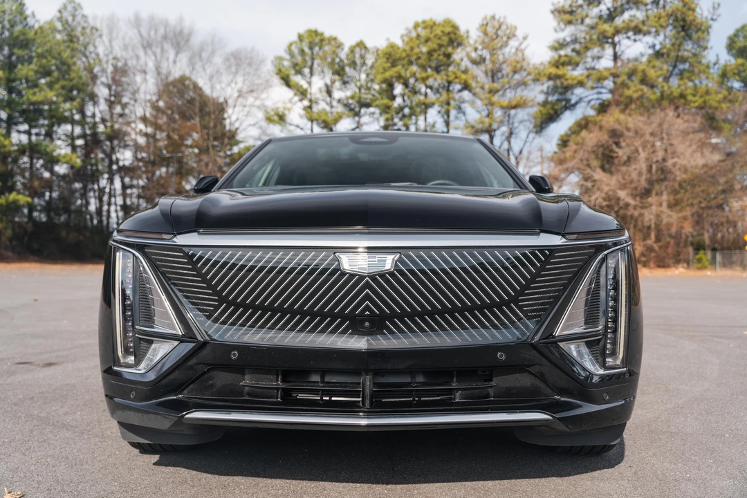2023 Cadillac Lyriq - Image 6 of 31
