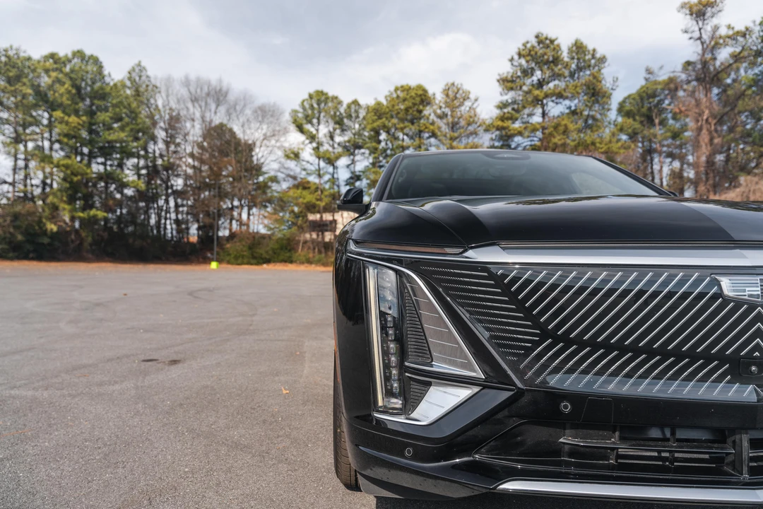 2023 Cadillac Lyriq - Image 14 of 31