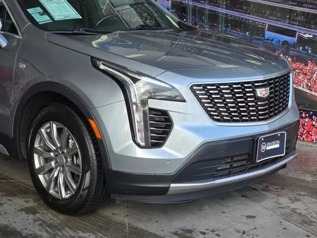 2023 Cadillac XT4 - Image 2 of 21