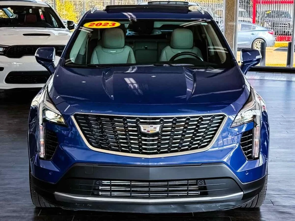 2023 Cadillac XT4 - Image 3 of 21