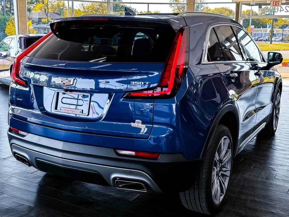 2023 Cadillac XT4 - Image 14 of 21