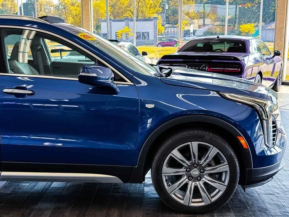 2023 Cadillac XT4 - Image 17 of 21