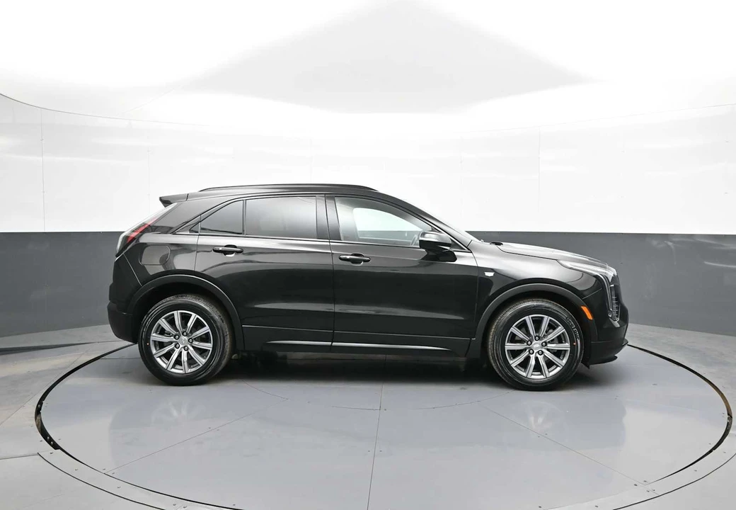 2023 Cadillac XT4 - Image 5 of 31