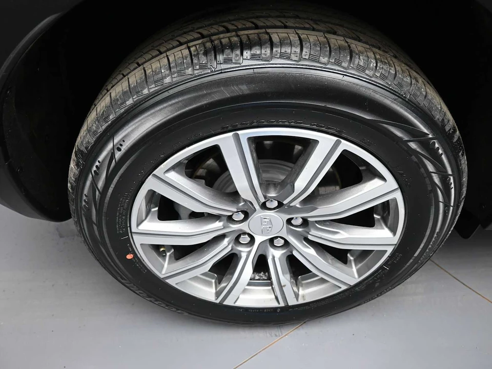 2023 Cadillac XT4 - Image 12 of 31