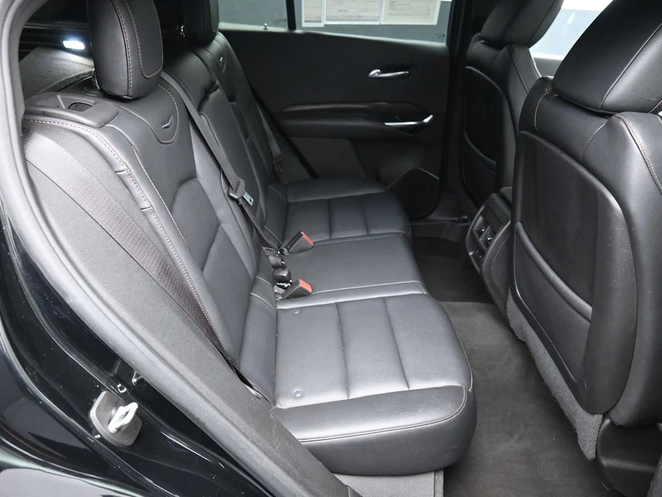 2023 Cadillac XT4 - Image 25 of 31