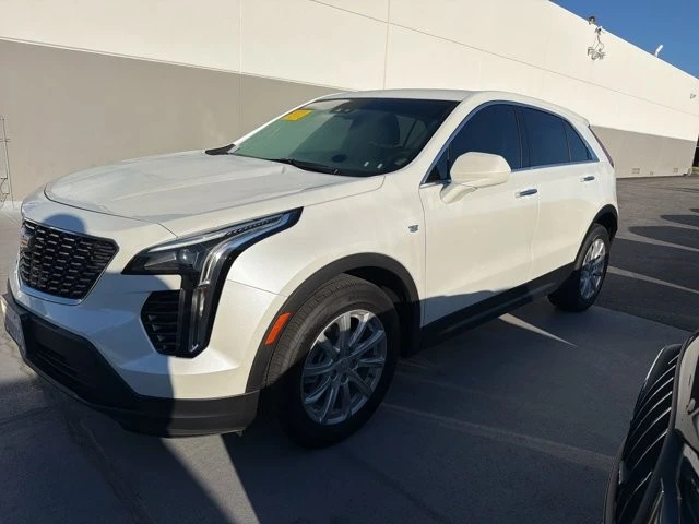 2023 Cadillac XT4 - Image 2 of 15