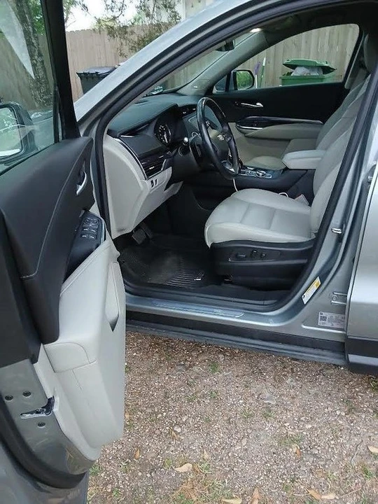 2023 Cadillac XT4 - Image 3 of 6