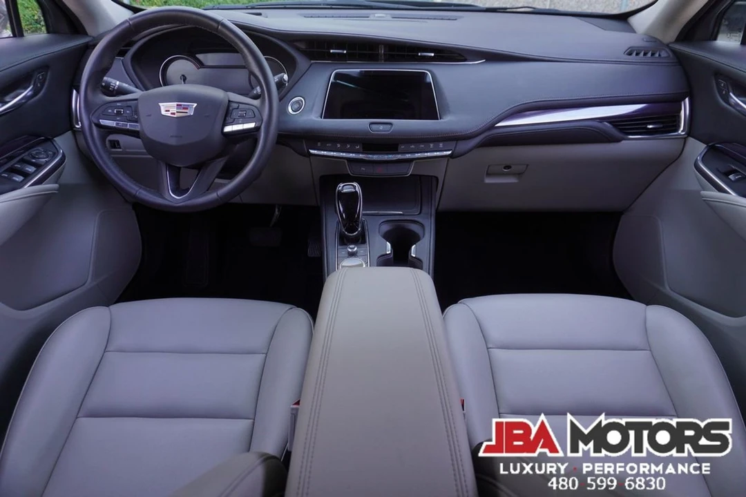 2023 Cadillac XT4 - Image 10 of 12