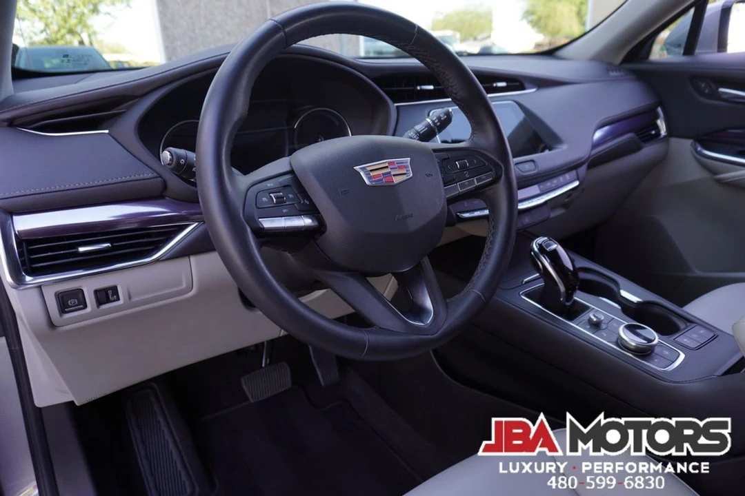 2023 Cadillac XT4 - Image 5 of 12