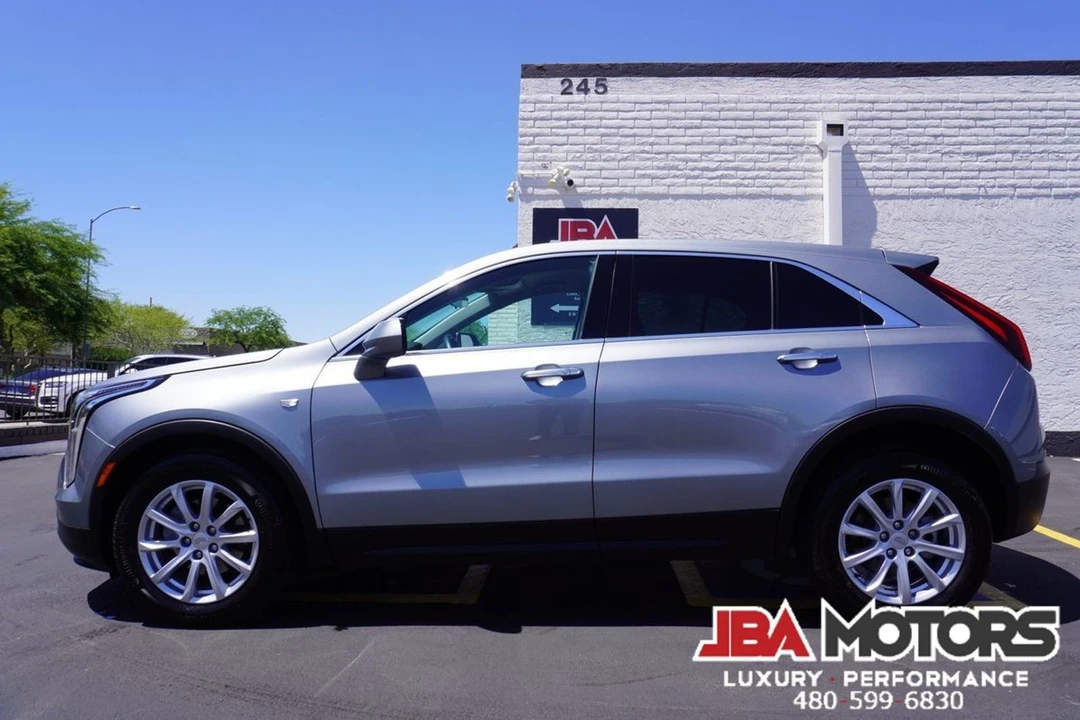 2023 Cadillac XT4 - Image 11 of 12