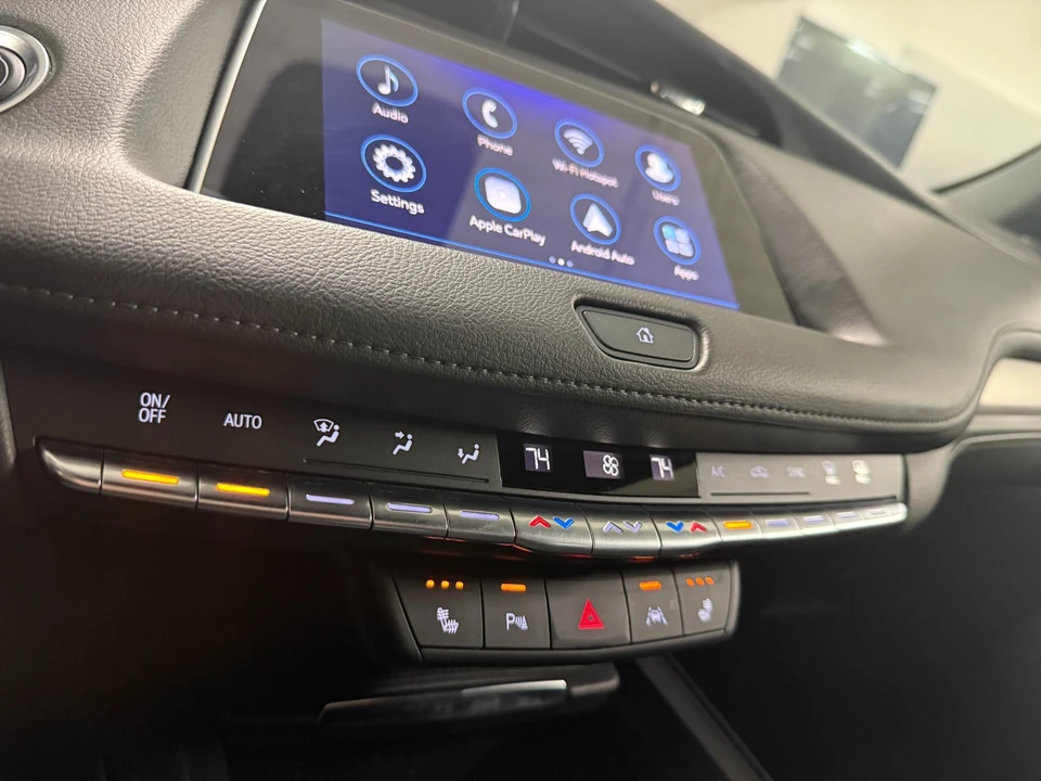 2023 Cadillac XT4 - Image 17 of 21