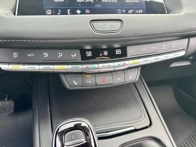 2023 Cadillac XT4 - Image 17 of 21