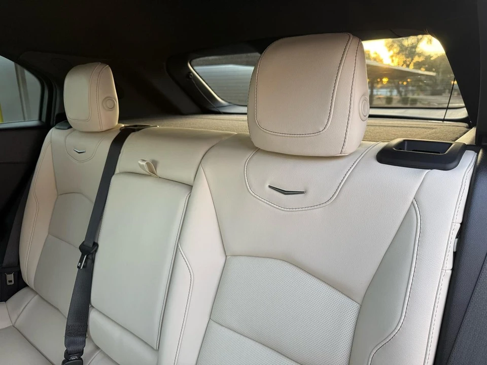 2023 Cadillac XT4 - Image 14 of 21