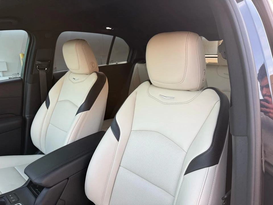 2023 Cadillac XT4 - Image 11 of 21