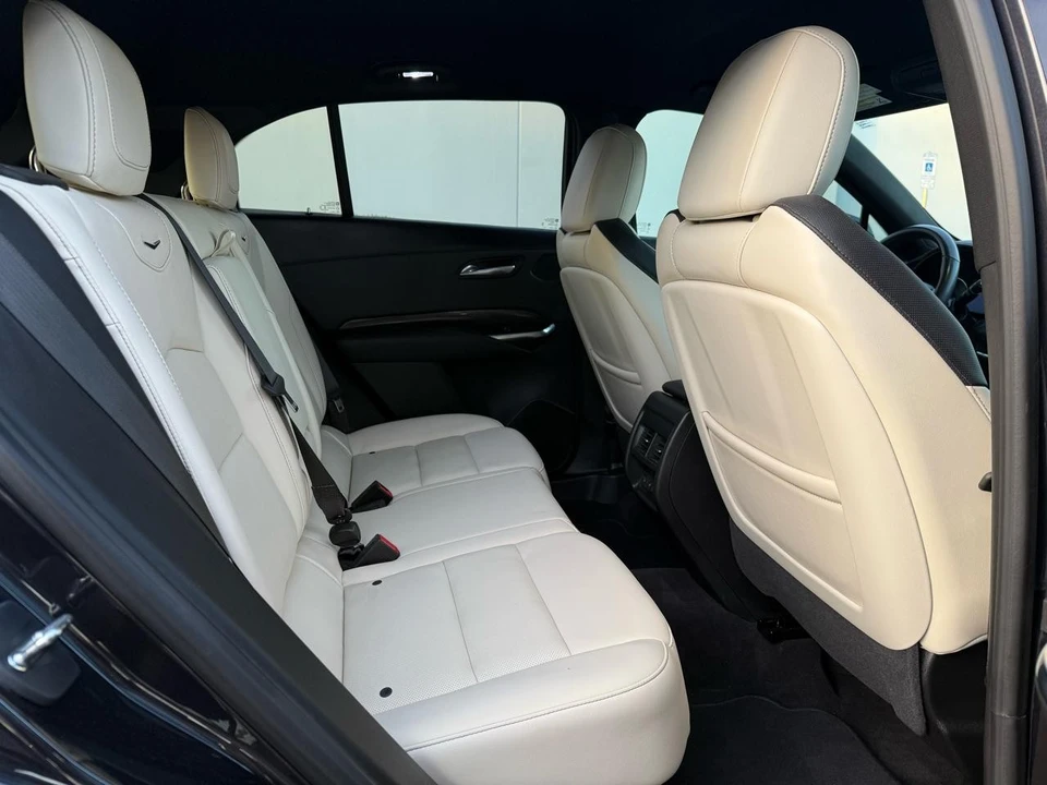2023 Cadillac XT4 - Image 15 of 21