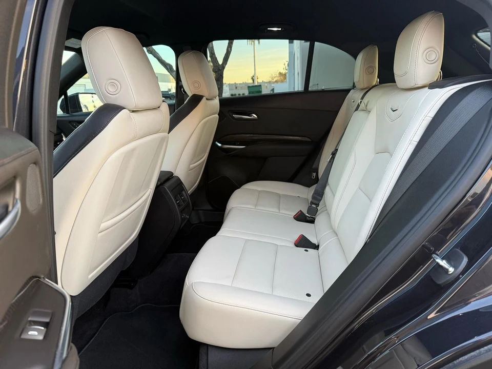 2023 Cadillac XT4 - Image 12 of 21