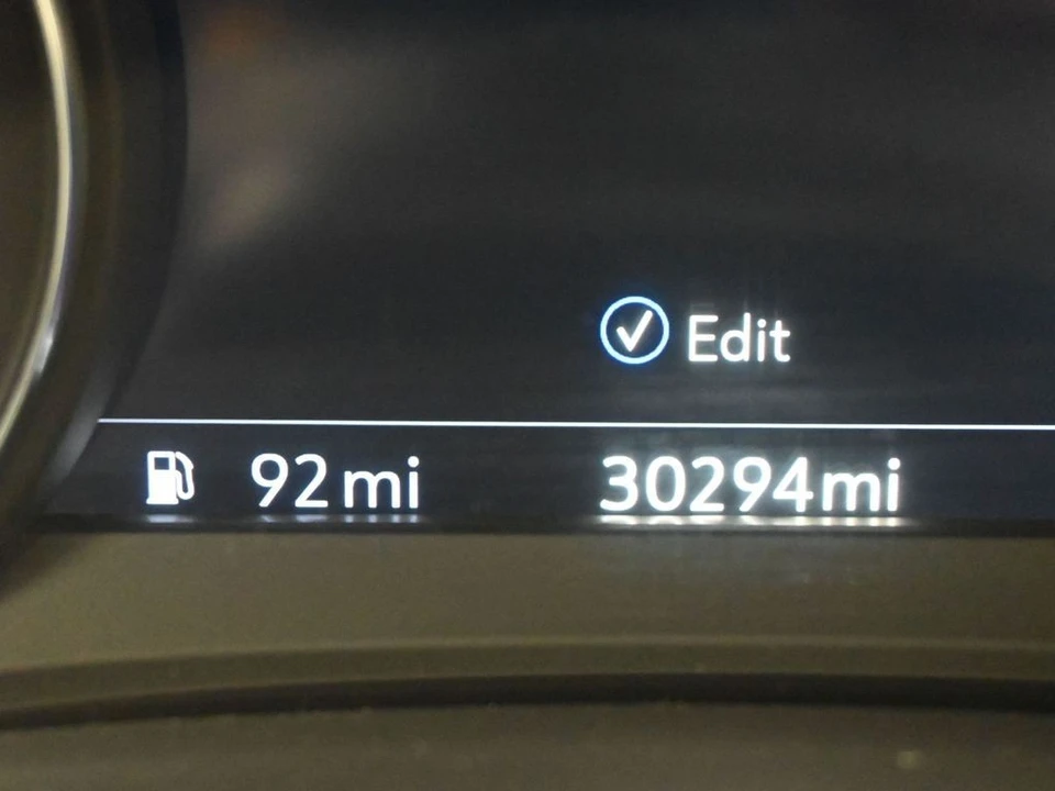 2023 Cadillac XT4 - Image 16 of 31