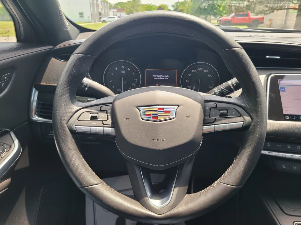2023 Cadillac XT4 - Image 22 of 25