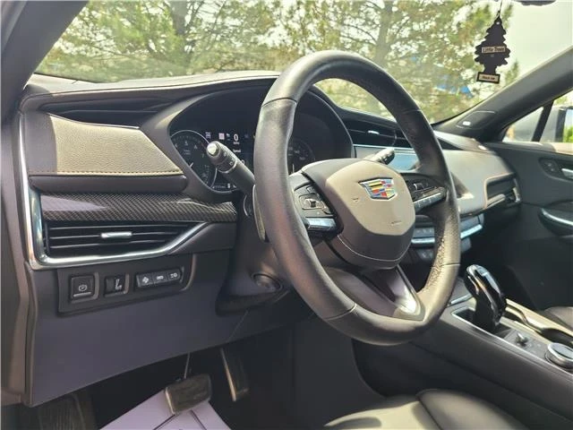 2023 Cadillac XT4 - Image 9 of 21