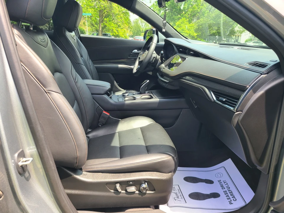 2023 Cadillac XT4 - Image 14 of 21